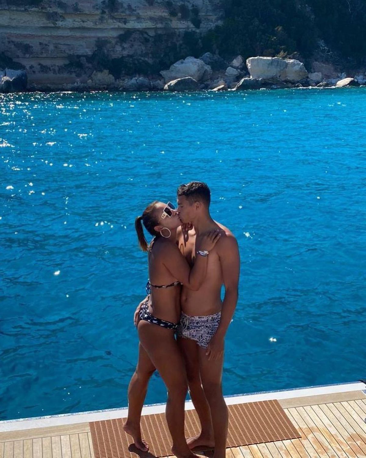 I-a răspuns în direct soției lui Thiago Silva, după ce aceasta a cerut „capul” lui Pochettino: „Pare să fi găsit soluția”