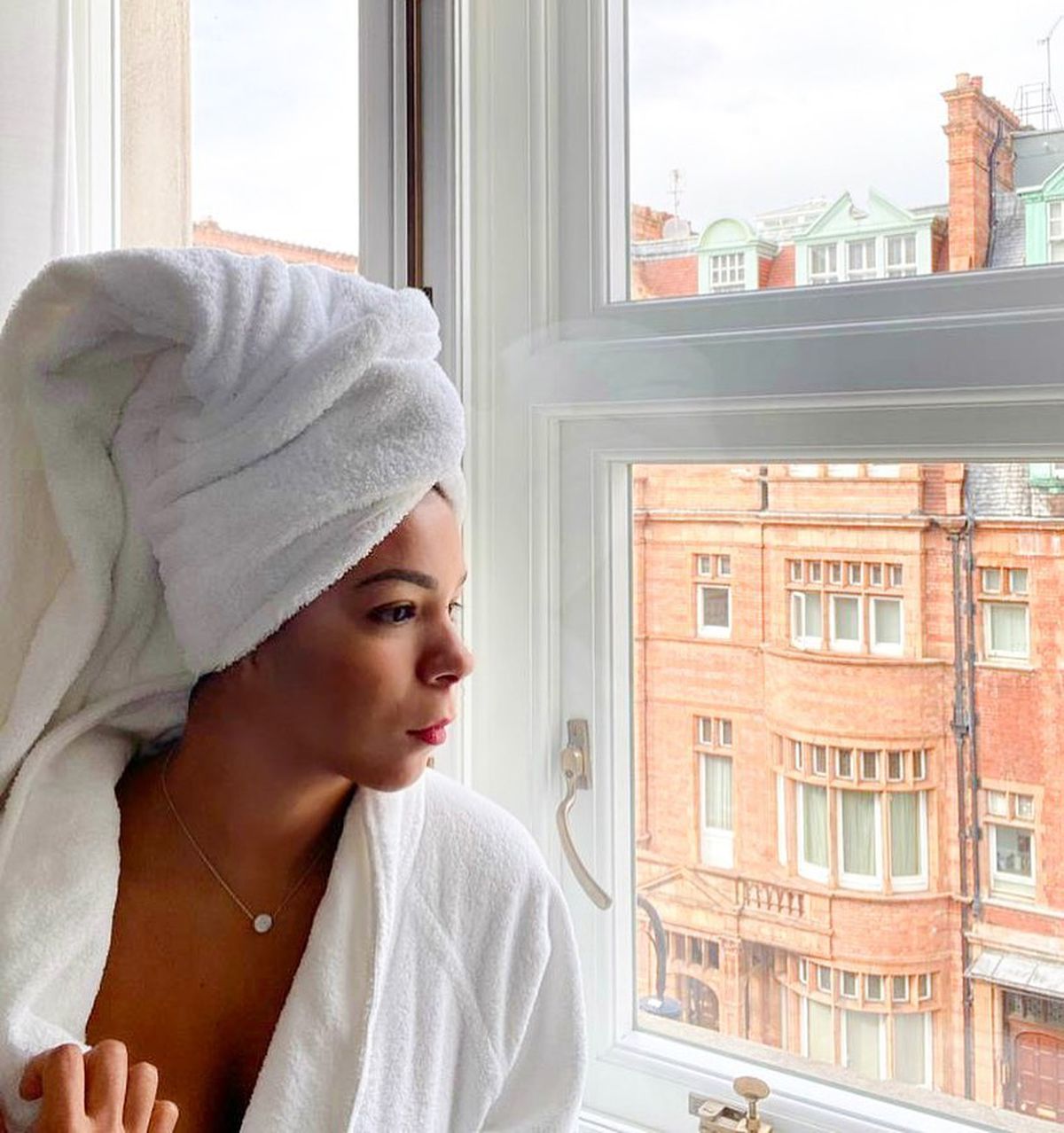 I-a răspuns în direct soției lui Thiago Silva, după ce aceasta a cerut „capul” lui Pochettino: „Pare să fi găsit soluția”