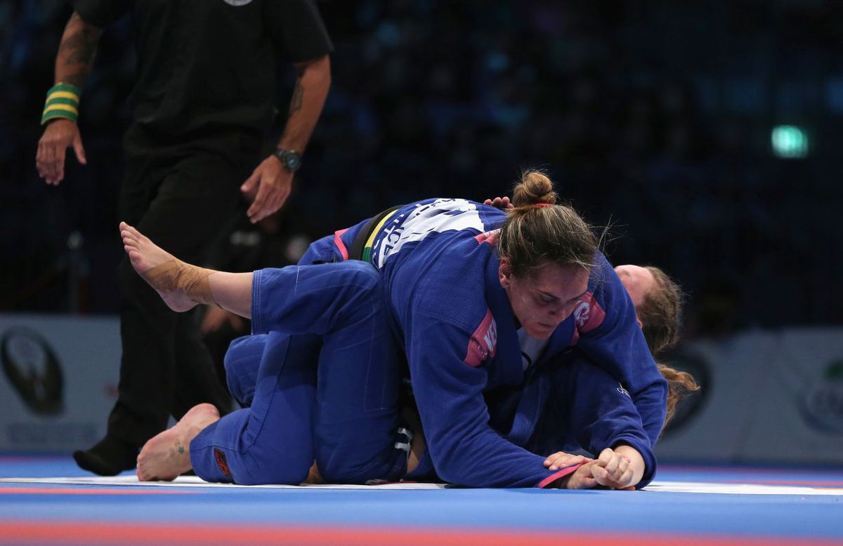 Cosmin Olăroiu pasionat de brazilian jiu-jitsu