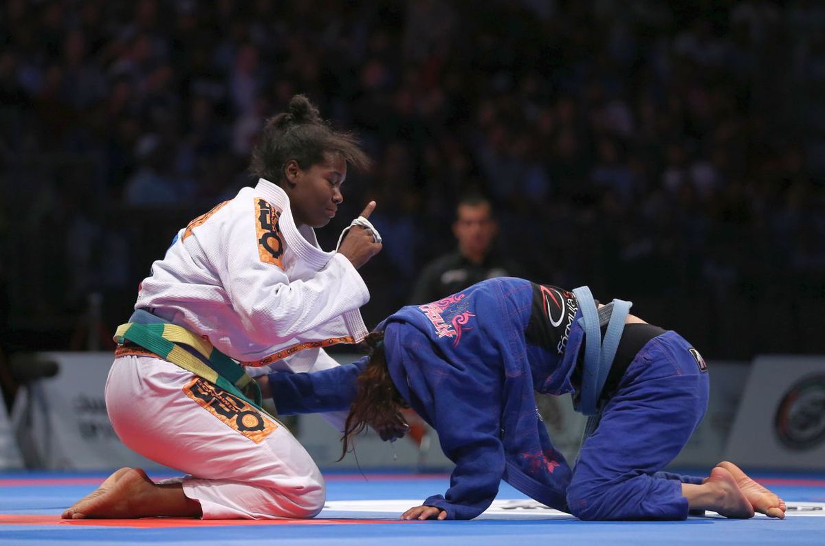 Cosmin Olăroiu pasionat de brazilian jiu-jitsu