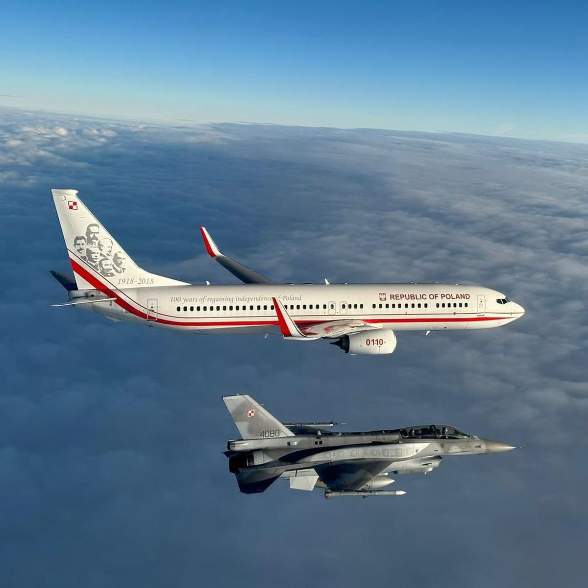 Polonia, escortată de avioane militare