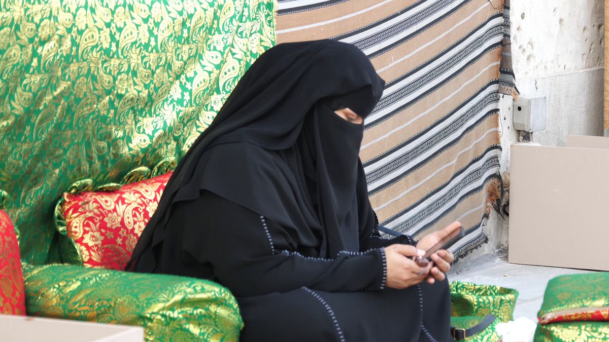 Globalism vs tradiţionalism » Imagini spectaculoase din piața Souq Waqif, locul în care s-au strâns suporteri de pe tot Globul