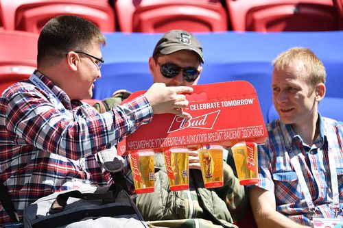 La precedentul Campionat Mondial, Rusia 2018, fanii au putut consuma bere pe stadioane // sursă foto: Imago Images