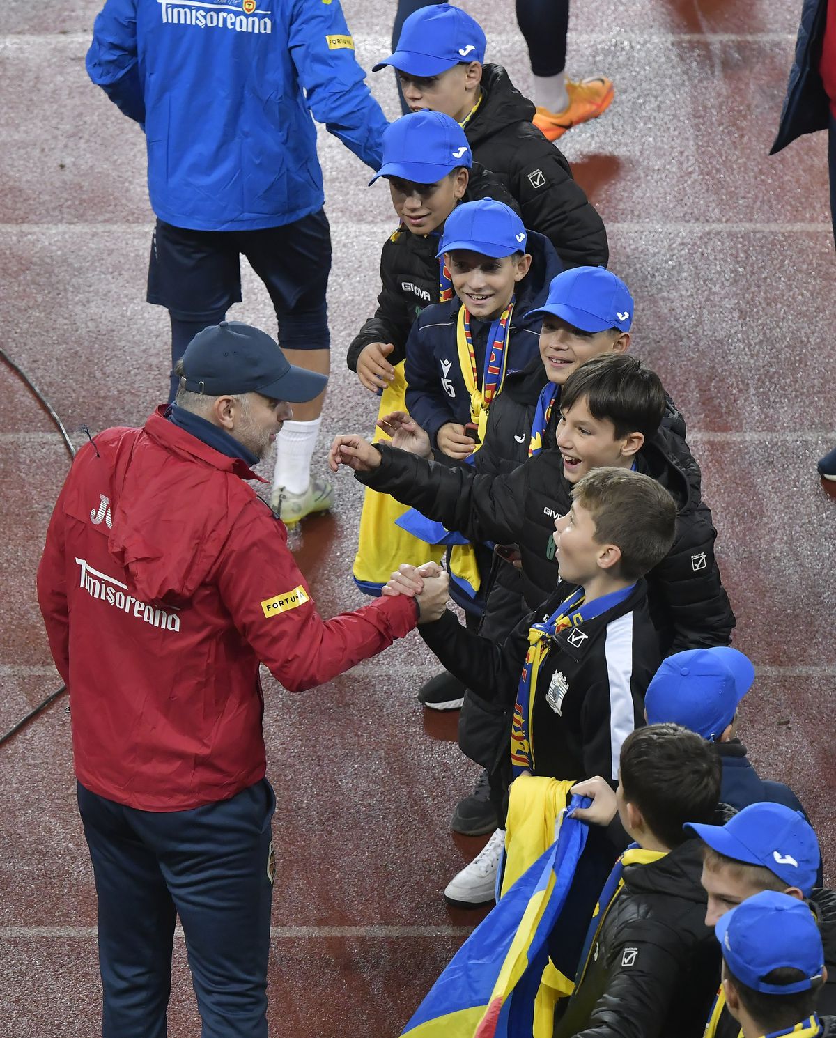 „Fluturi în stomac, parcă nu eram eu acolo!” » Povestea din spatele unei imagini de excepție dinainte de jocul cu Slovenia