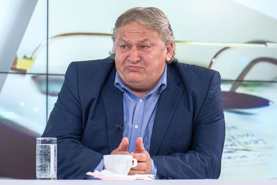 Dănuț Lupu Dănuț Lupu ține la banii Statului Român