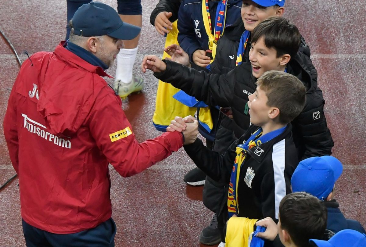 „Fluturi în stomac, parcă nu eram eu acolo!” » Povestea din spatele unei imagini de excepție dinainte de jocul cu Slovenia