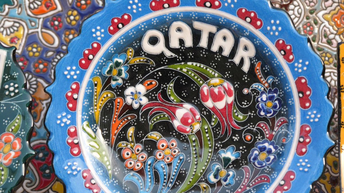 Globalism vs tradiţionalism » Imagini spectaculoase din piața Souq Waqif, locul în care s-au strâns suporteri de pe tot Globul