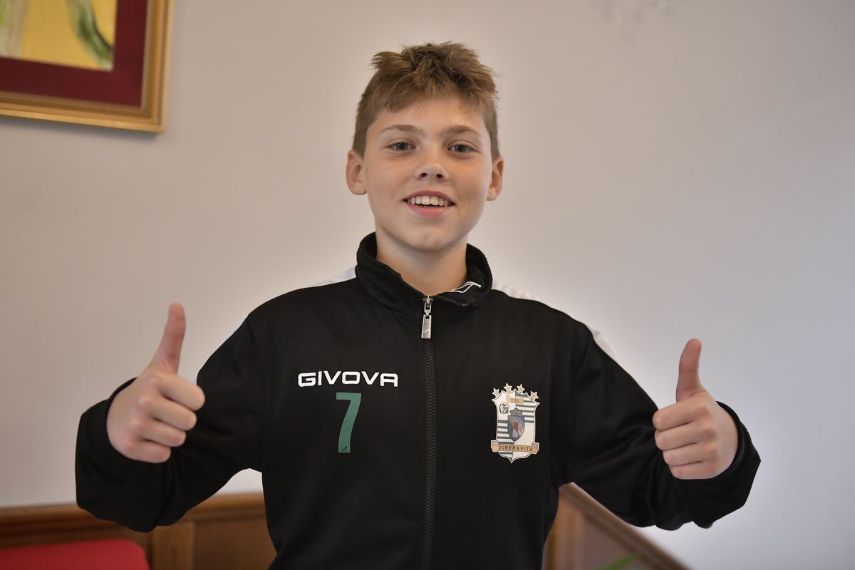 „Fluturi în stomac, parcă nu eram eu acolo!” » Povestea din spatele unei imagini de excepție dinainte de jocul cu Slovenia