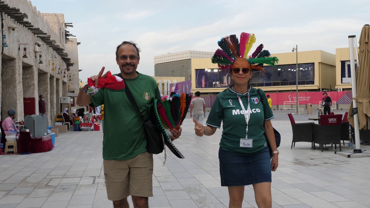 Globalism vs tradiţionalism » Imagini spectaculoase din piața Souq Waqif, locul în care s-au strâns suporteri de pe tot Globul