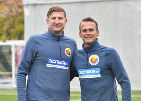 Frații Dorin și Lucian Goian sunt pregătiți de meciul caritabil în direct pe GSP: „Am venit ca să mai joc o dată, după 25 de ani, cu frate-miu fundaș central”. De ce-l caută Goe pe antrenorul echipei
