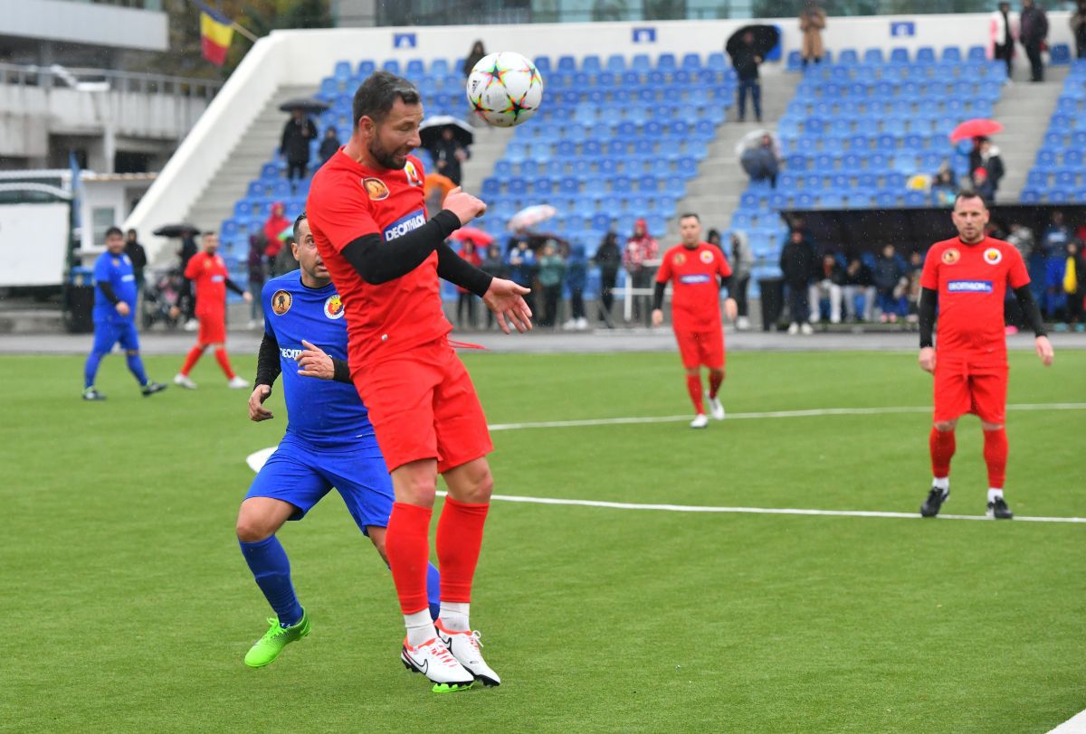 SHOW total în meciul caritabil între supervedetele din fotbalul românesc: 8 goluri, penalty-uri ratate și două reveniri spectaculoase
