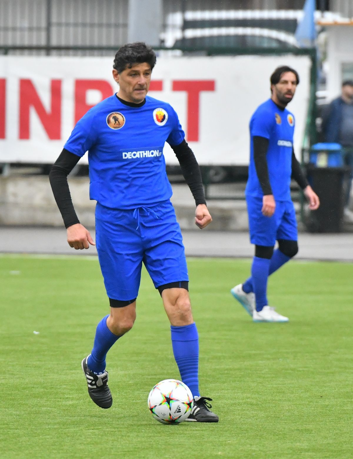 Meciul caritabil între supervedetele din fotbalul românesc