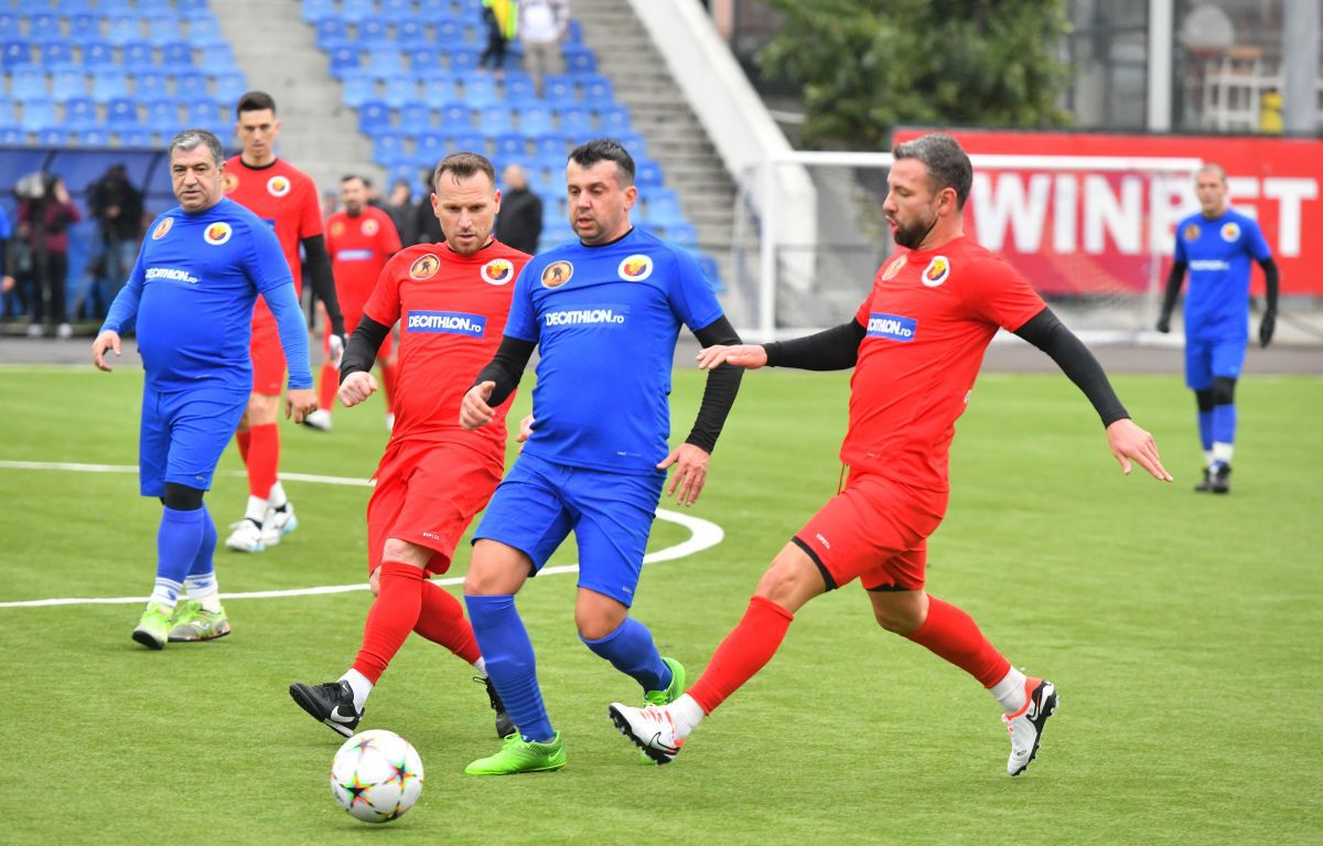 Meciul caritabil între supervedetele din fotbalul românesc