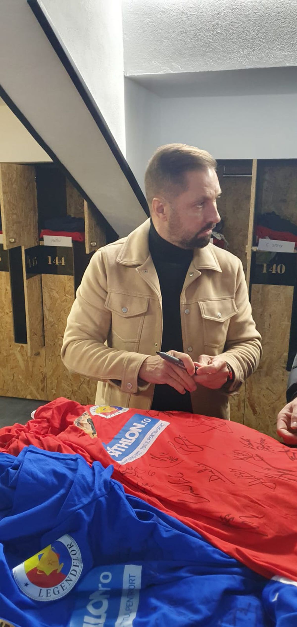 SHOW total în meciul caritabil între supervedetele din fotbalul românesc: 8 goluri, penalty-uri ratate și două reveniri spectaculoase