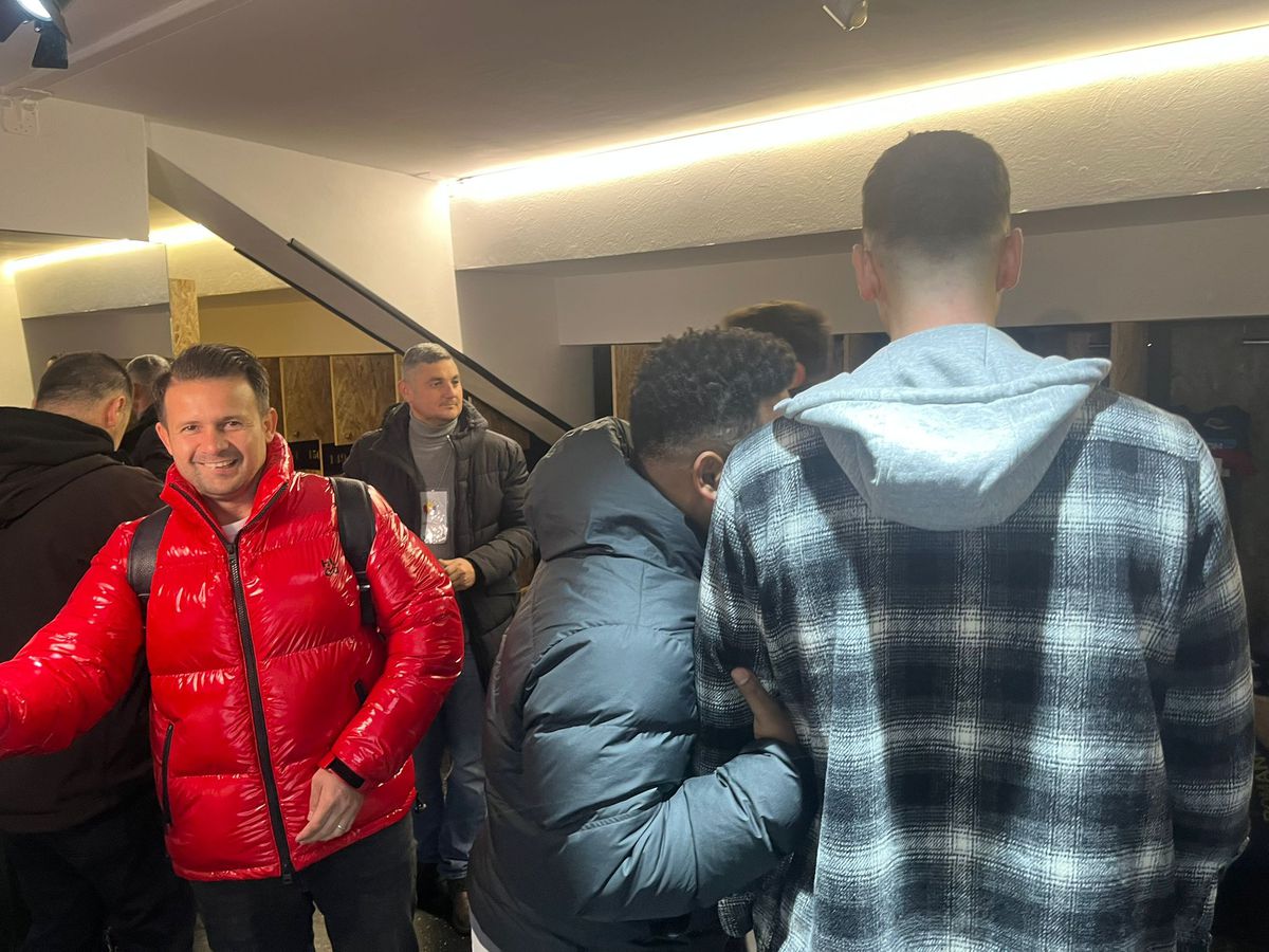 Meciul caritabil între supervedetele din fotbalul românesc