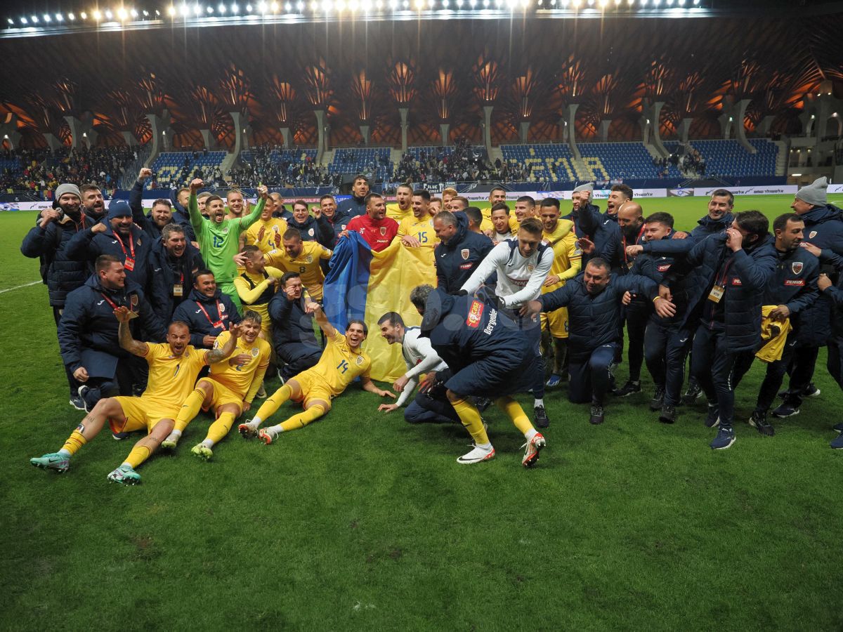 Explozie de bucurie pe bancă și pe teren! „Tricolorii” au sărbătorit calificarea la EURO 2024