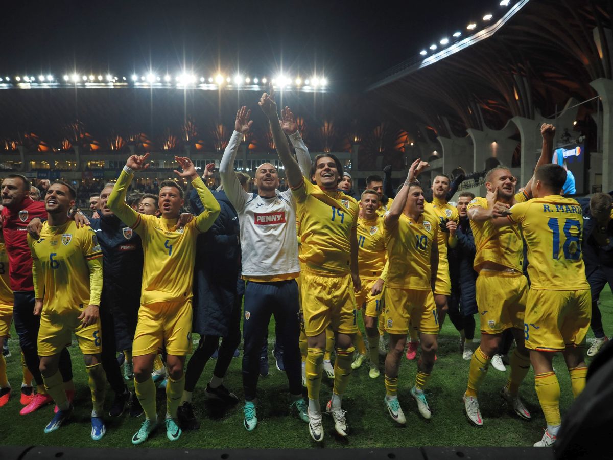 România, la EURO 2024! „Tricolorii” au sărbătorit calificarea pe gazon