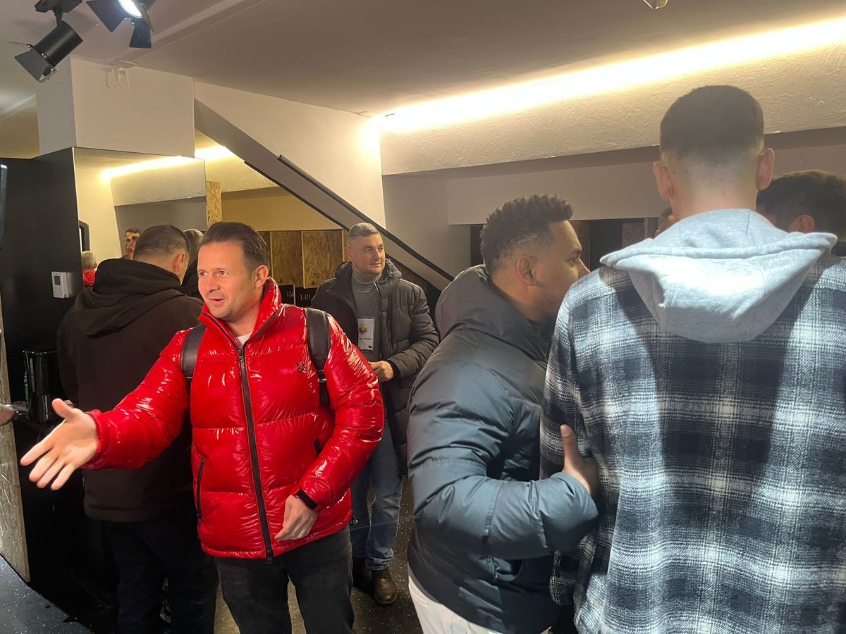 Meciul caritabil între supervedetele din fotbalul românesc