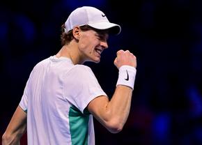Jannik Sinner, primul finalist la Turneul Campionilor! Victorie euforică în fața lui Medvedev