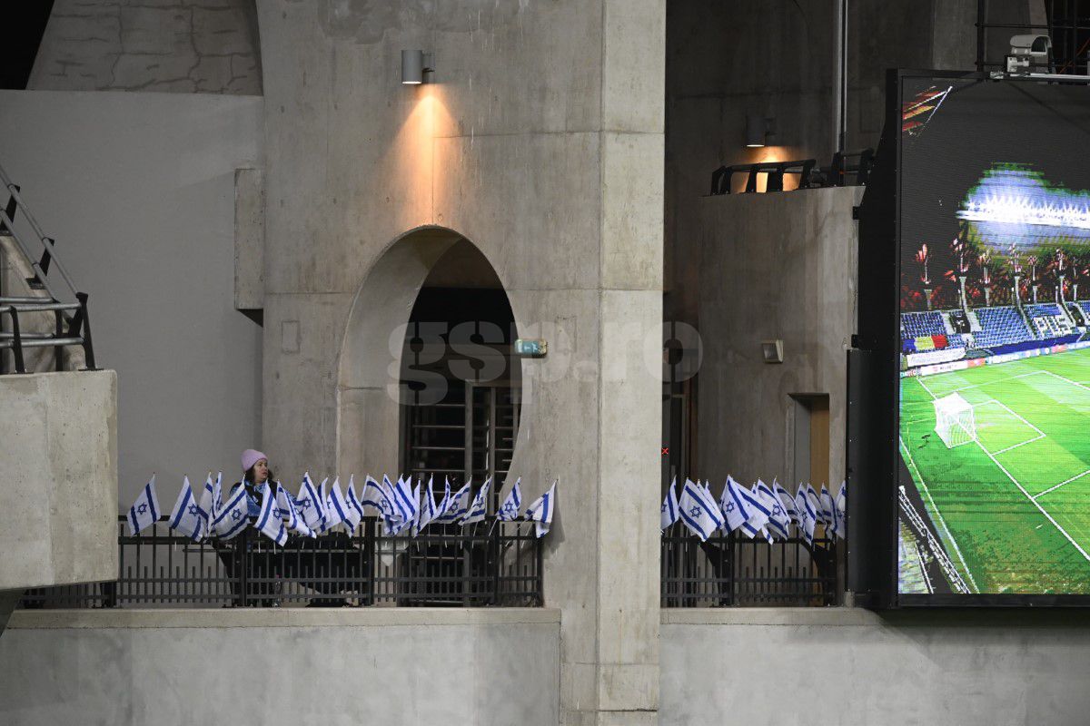 Contra se înclină: „De mult n-am mai avut la națională un jucător ca el. Extraordinar!”