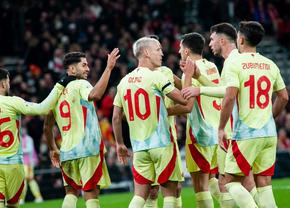 Tiki-taka de Guinness Book. 82 de atingeri de minge, 30 de pase la rând și toți jucătorii implicați în 107 secunde!