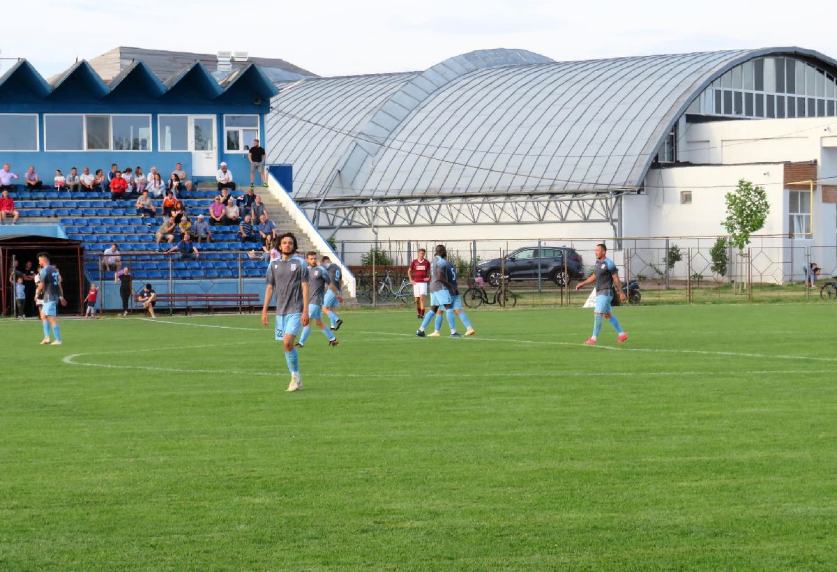 Cum arată azi stadionul din cel mai vestic oraș al țării » Au jucat aici Dan Păltinișanu, Dossey și Sansiro Ciocoi + Istoricul unei echipe uitate