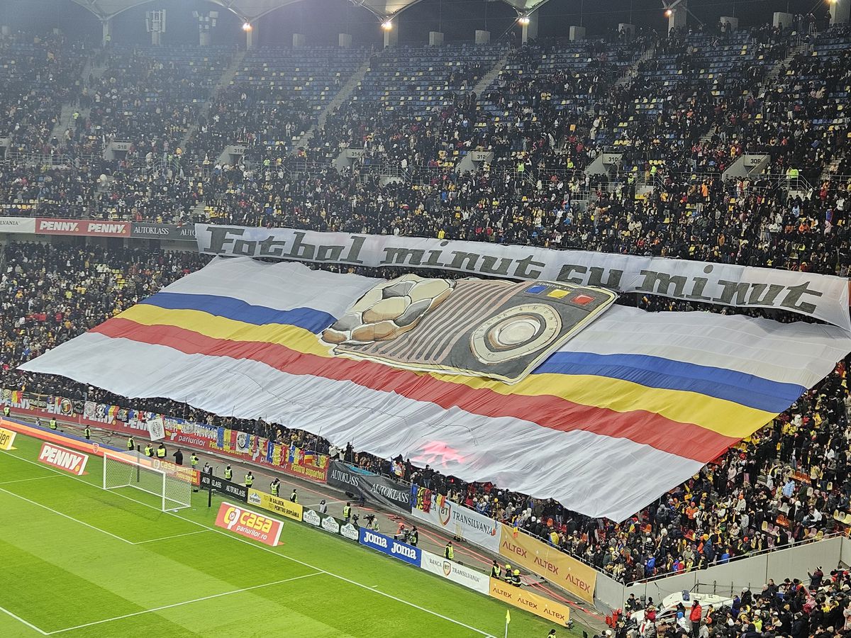 Scenografia afișată de ultrași la meciul România - Cipru