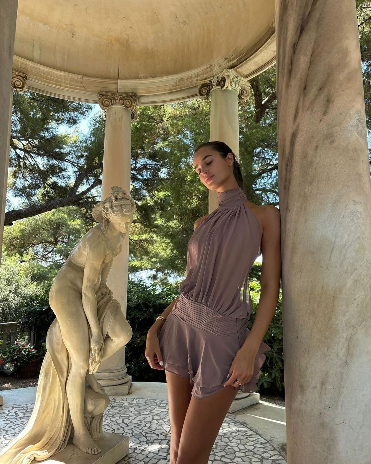 Estelle Behnke și Iris Law