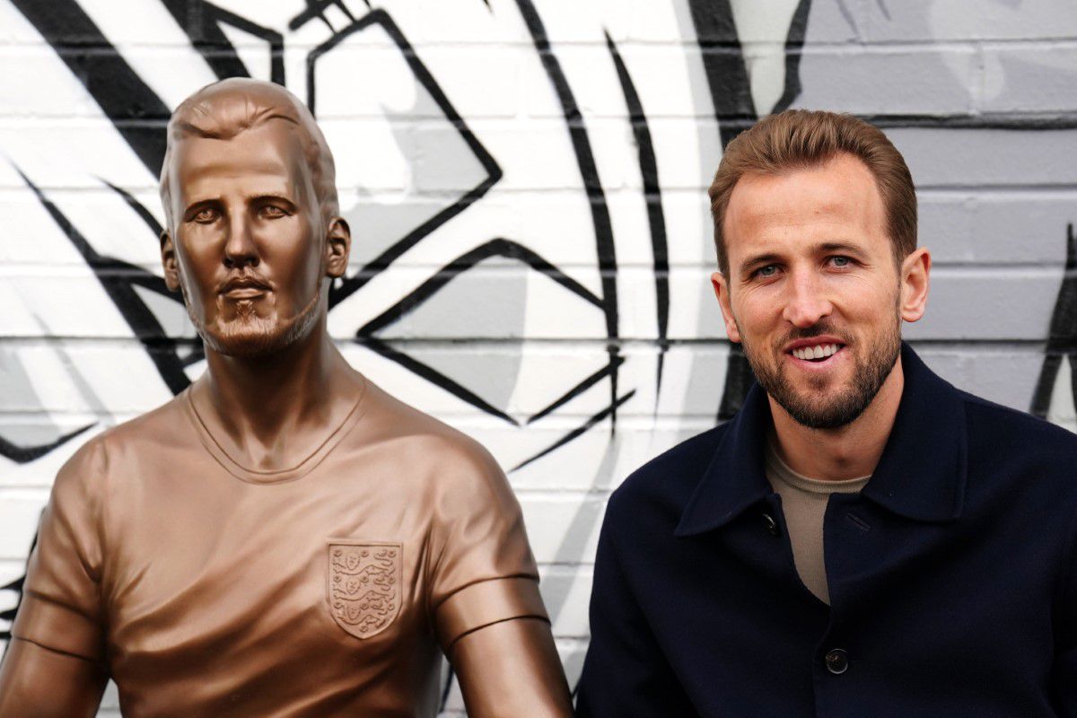 Statuia lui Harry Kane în Londra