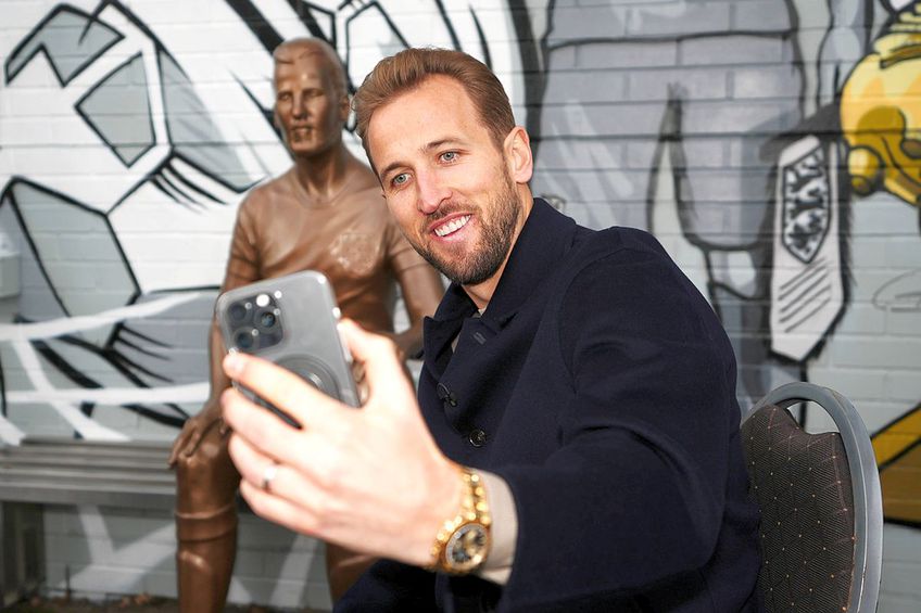 Harry Kane și statuia dedicată lui // foto: Imago Images