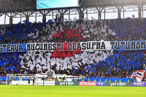 Disputele dintre susținătorii FCSB și cei ai Stelei continuă să țină capul de afiș în fotbalul românesc / FOTO: Gazeta Sporturilor