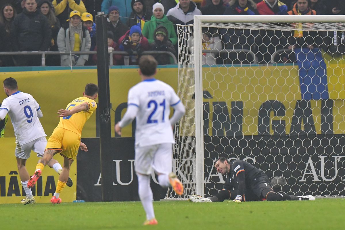 Florin Niță, accidentat în România - Cipru după o paradă senzațională » A părăsit terenul în uralele stadionului