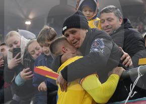 Daniel Bîrligea despre imaginea emoționantă de la România - Cipru: „Mândră de mine! Ne prăpădeam de râs la țară când ne spunea bancuri”