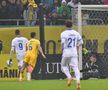 Florin Niță, accidentat în România - Cipru după o paradă senzațională » A părăsit terenul în uralele stadionului