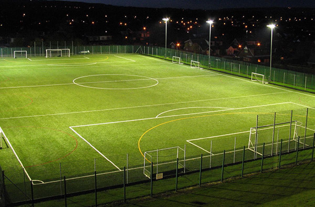 Cum arată azi stadionul din cel mai vestic oraș al țării » Au jucat aici Dan Păltinișanu, Dossey și Sansiro Ciocoi + Istoricul unei echipe uitate