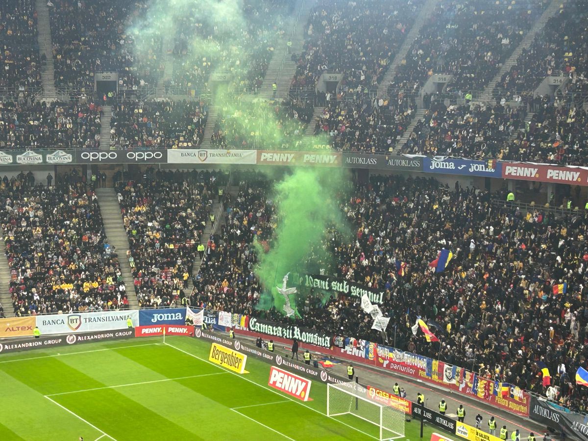 Scenografia afișată de ultrași la meciul România - Cipru