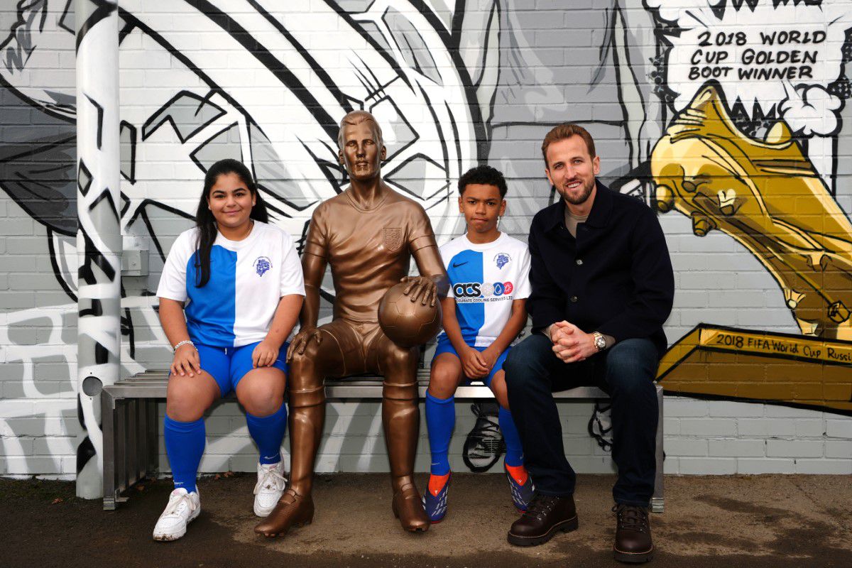 Statuia lui Harry Kane în Londra