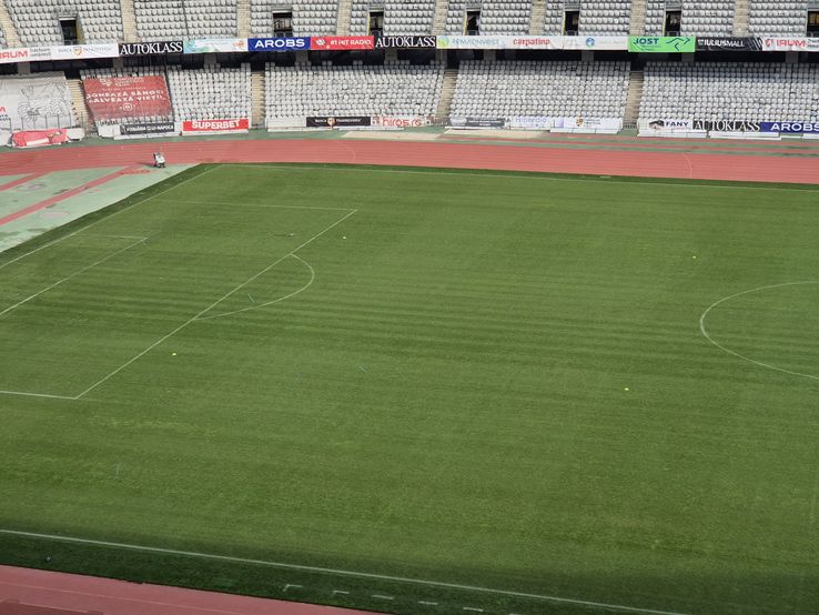 Gazon nou pe Cluj Arena // FOTO: Facebook @Consiliul Judetean Cluj