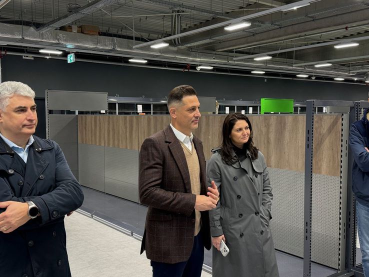 Mirel Rădoi la recepția unei investiții în comuna Fundeni / foto: obiectiv-online.ro