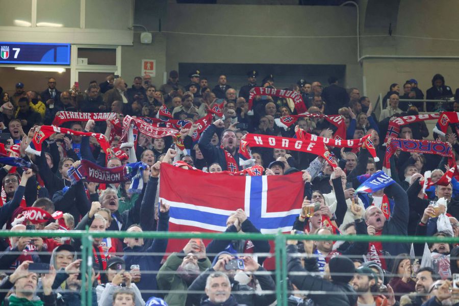 Incident pe San Siro: i s-a făcut rău în timpul meciului » Ce i s-a întâmplat unei studente norvegiene la toaletă!