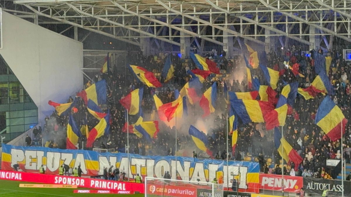 Show în debutul partidei dintre România și San Marino » Ce scriitori legendari au fost omagiați pe „Ilie Oană” + scandări la adresa Ungariei