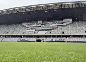 Gazon nou pe unul dintre cele mai mari stadioane din România, asemănător marilor arene din Europa