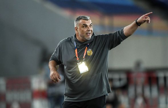 Ce DRAMĂ pentru Olăroiu în barajul pentru play-off-ul de Mondial » A primit GOL la ultima fază, în minutul 90+17, și a pierdut calificarea!