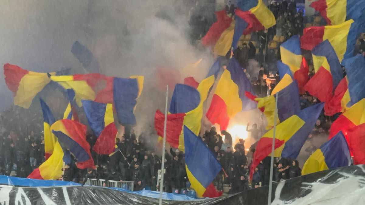 Show în debutul partidei dintre România și San Marino » Ce scriitori legendari au fost omagiați pe „Ilie Oană” + scandări la adresa Ungariei
