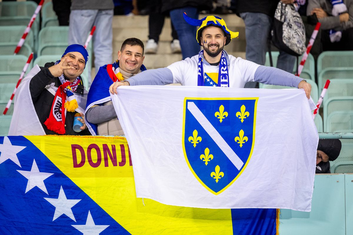 De NECREZUT! 1% din populația Bosniei a redus la tăcere stadionul Austriei, în grupa României