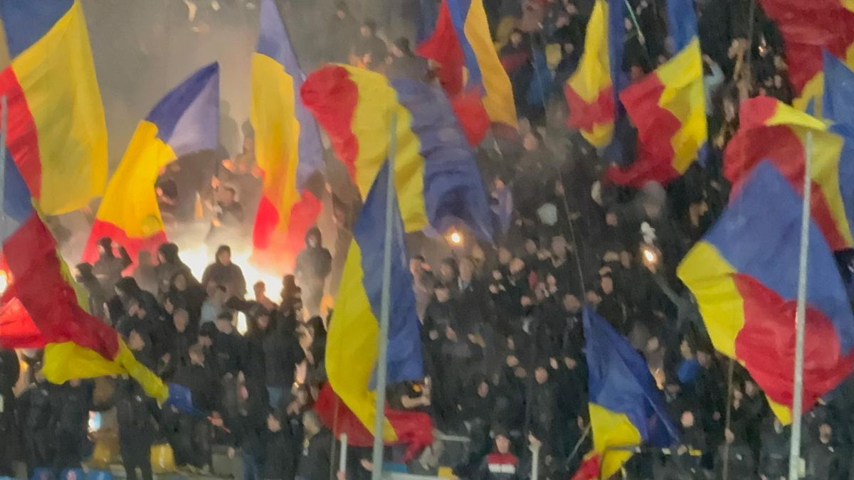 Show în debutul partidei dintre România și San Marino » Ce scriitori legendari au fost omagiați pe „Ilie Oană” + scandări la adresa Ungariei