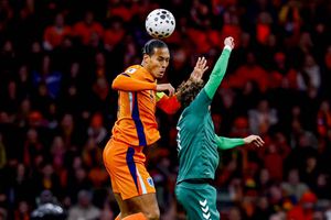 Sărbătoare știrbă. Olandezii s-au calificat, dar sunt în conflict cu fanii