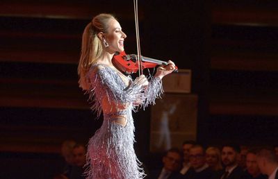 VIDEO+FOTO Cea mai sexy apariție de la Gala GSP » Amadeea Violin a făcut senzație pe scenă