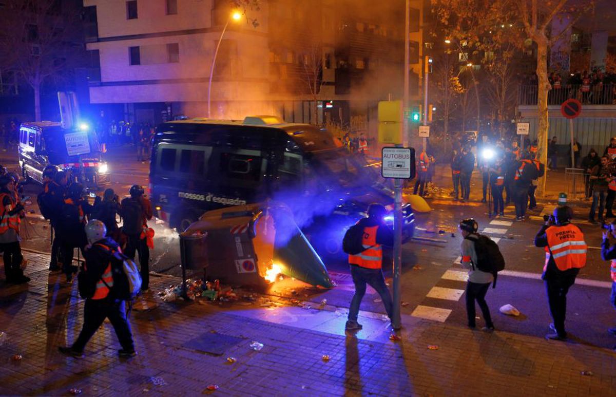 BARCELONA - REAL MADRID 0-0 // VIDEO+FOTO Bătăi de stradă în afara stadionului! 12 răniți și zeci de tonete de gunoi incendiate