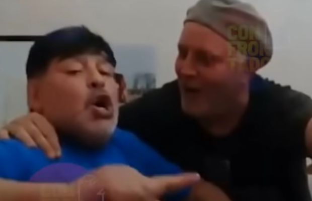 VIDEO Filmuleț controversat publicat cu Diego Maradona! Ar fi fumat și băut cu doar câteva zile înainte de operația pe creier